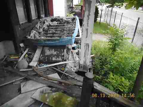 5828 Frontenac (7)_m.jpg